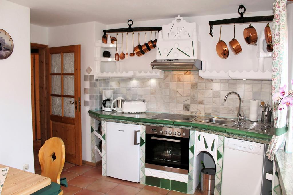 Ferienwohnung Goller Lenggries Szoba fotó