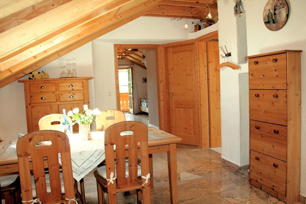 Ferienwohnung Goller Lenggries Szoba fotó